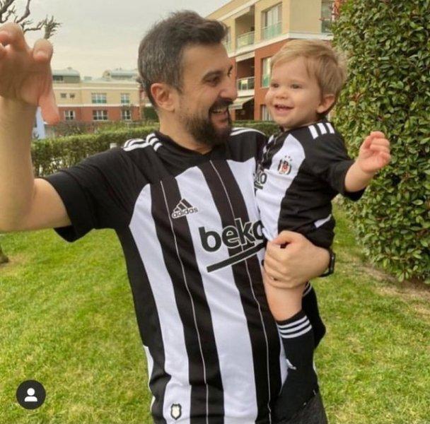 Beşiktaşlı ünlülerin şampiyonluk paylaşımları