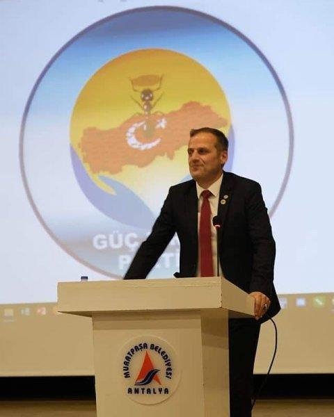 Son yıllarda Türkiye'de kurulan yeni siyasi partiler