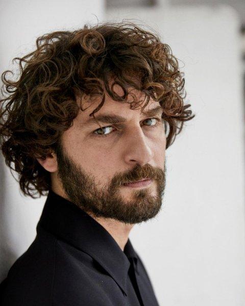 Türk ünlülerin burçları