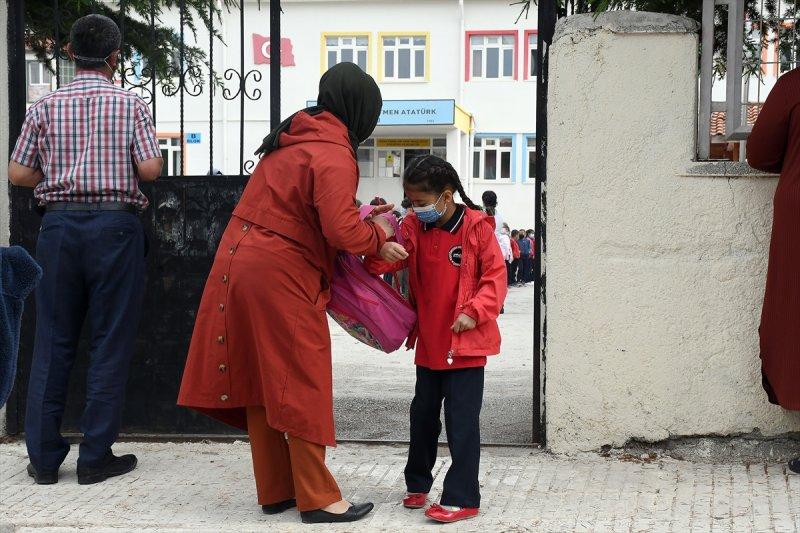 Yüz yüze eğitim başladı