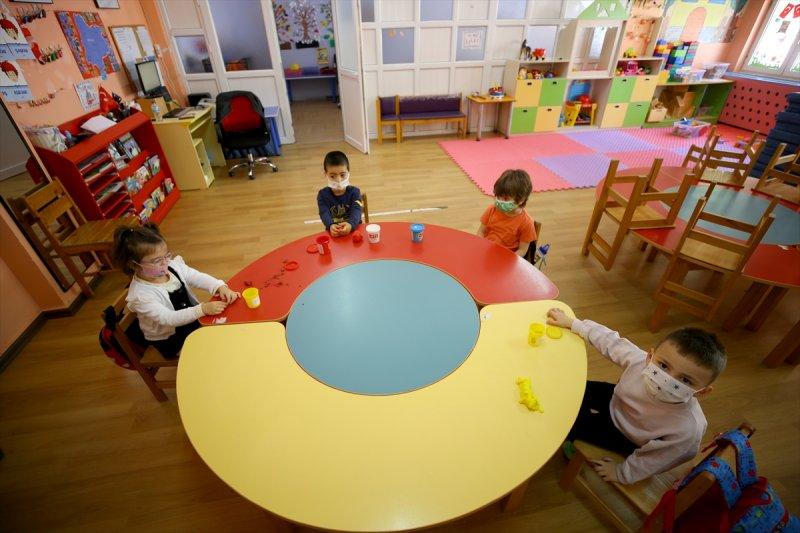 Yüz yüze eğitim başladı