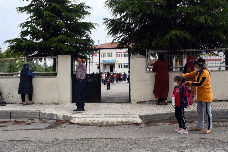 Yüz yüze eğitim başladı