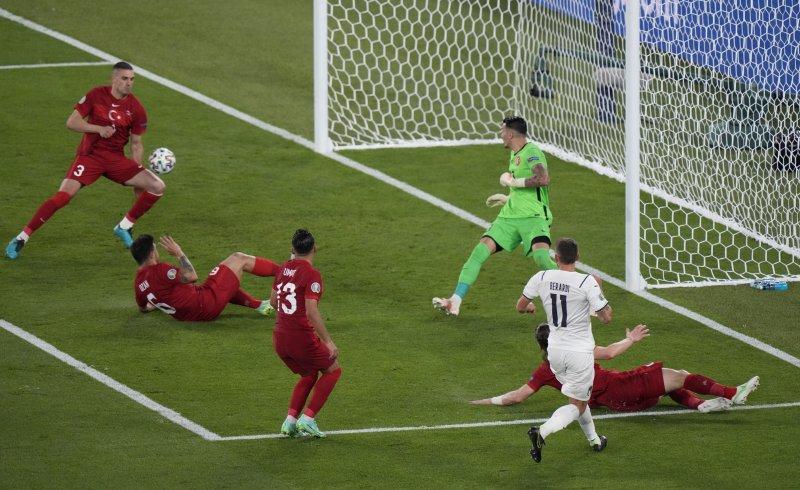 Euro 2020 Türkiye - İtalya maçından kareler