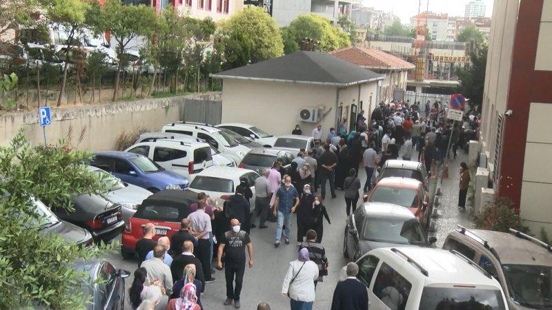 Türkiye'de aşılama hızlandı, hastanelerde kuyruk oluştu