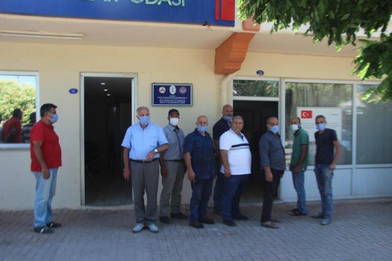 Türkiye'de aşılama hızlandı, hastanelerde kuyruk oluştu