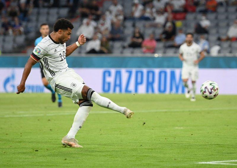 Fransa-Almanya maçından kareler