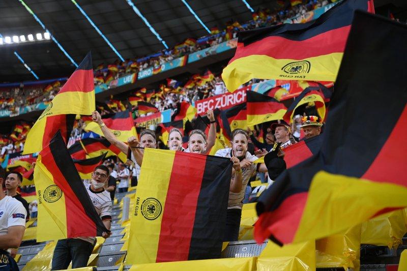 Fransa-Almanya maçından kareler