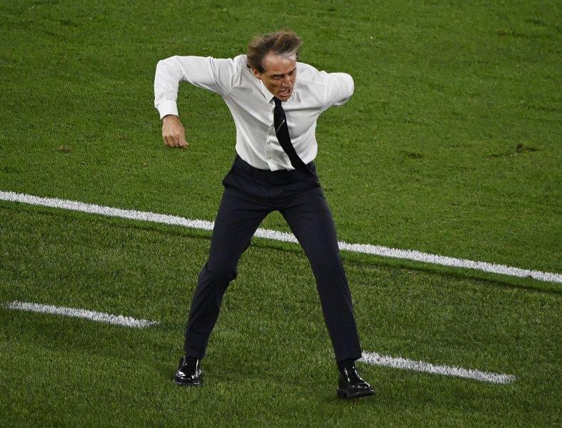 Euro 2020 İtalya - İsviçre maçından kareler