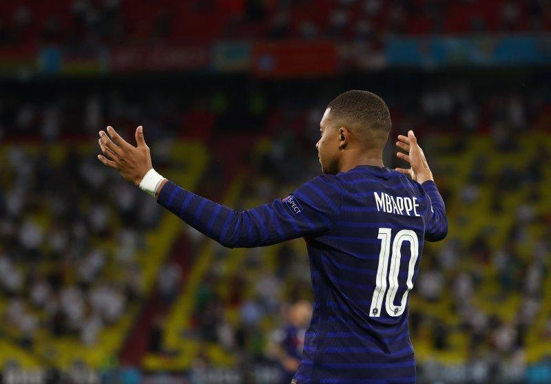 Fransa-Almanya maçından kareler