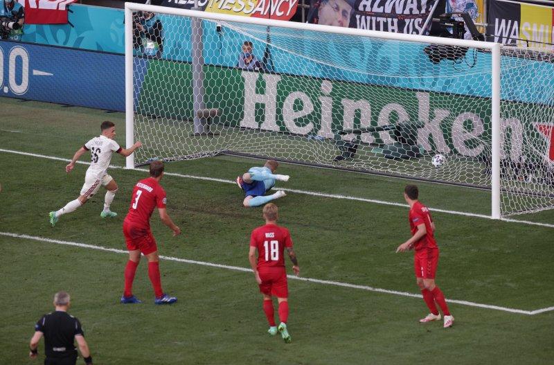 Danimarka-Belçika maçından kareler