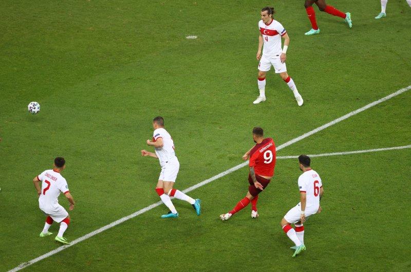 Euro 2020 Türkiye - İsviçre maçından kareler