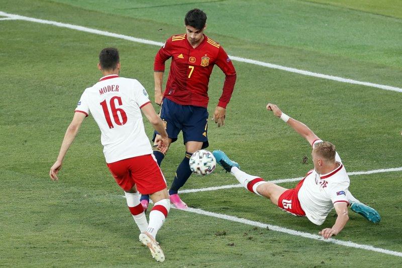 Euro 2020 İspanya - Polonya maçından kareler