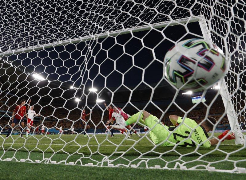 Euro 2020 İspanya - Polonya maçından kareler