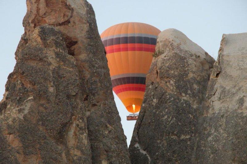 Kapadokya’da balonlar görsel şölen oluşturdu 
