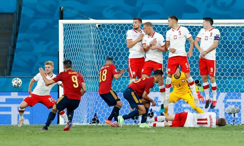 Euro 2020 İspanya - Polonya maçından kareler
