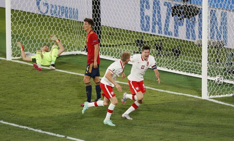 Euro 2020 İspanya - Polonya maçından kareler