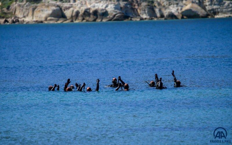 Seçkin komandoların zorlu eğitimi