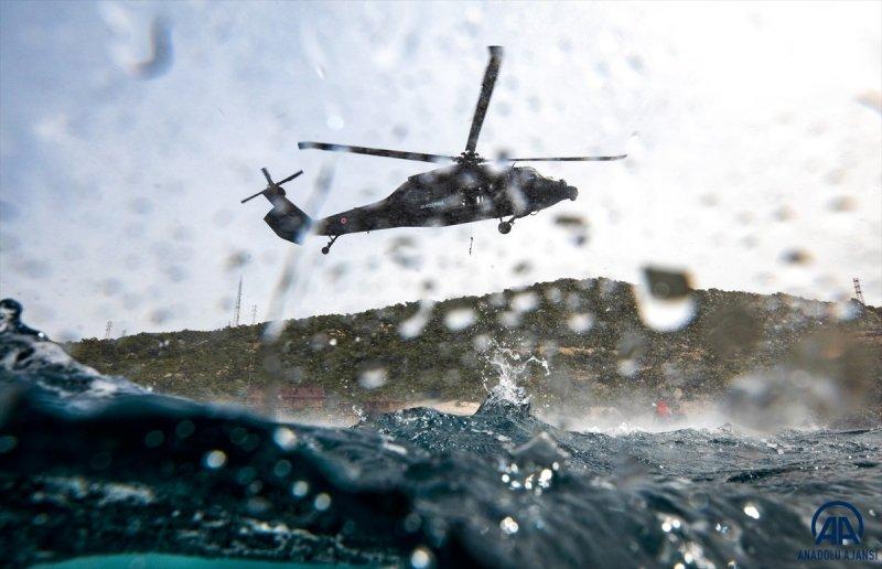 Seçkin komandoların zorlu eğitimi