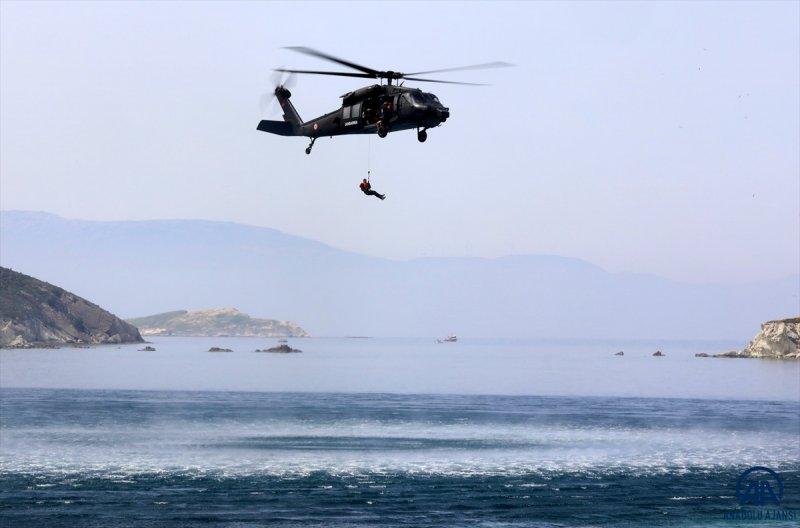 Seçkin komandoların zorlu eğitimi