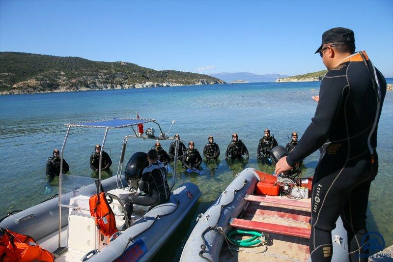 Seçkin komandoların zorlu eğitimi