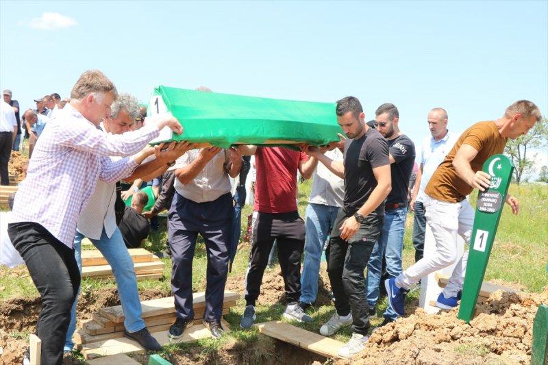 Bosna Savaşı'nın 6 kurbanı toprağa verildi