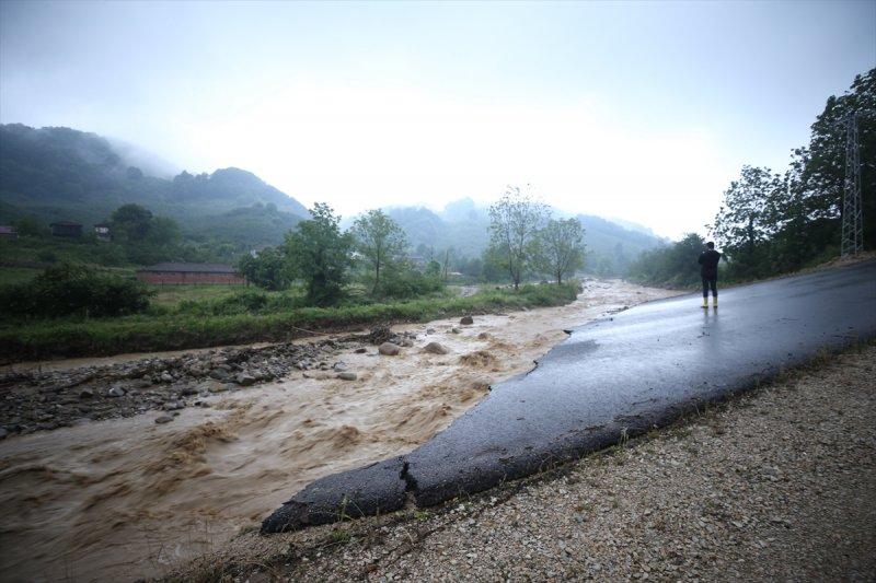 Düzce'de selin oluşturduğu tahribat, gün ağarınca ortaya çıktı