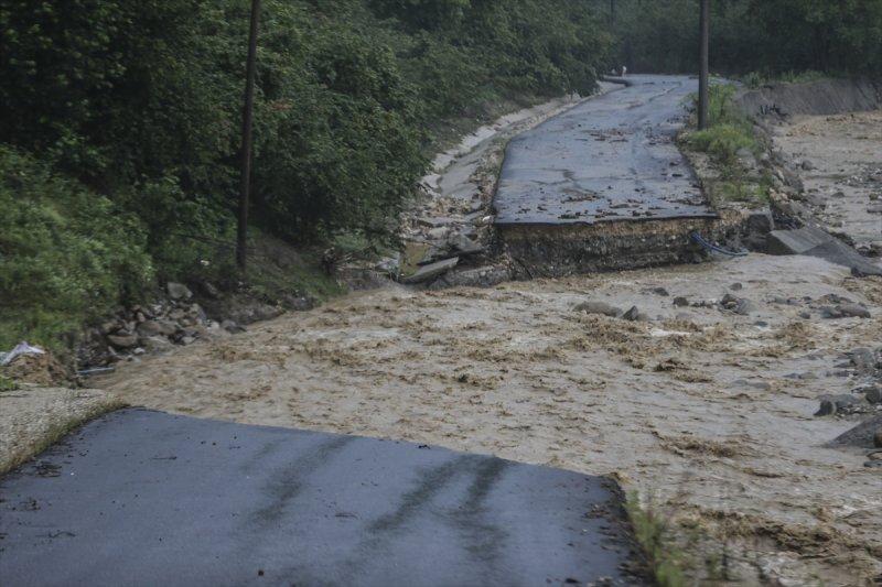 Düzce'de selin oluşturduğu tahribat, gün ağarınca ortaya çıktı