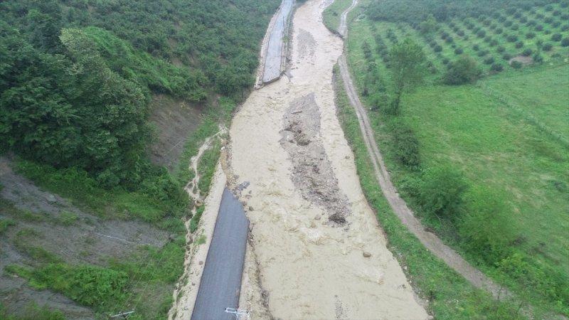 Düzce'de selin oluşturduğu tahribat, gün ağarınca ortaya çıktı