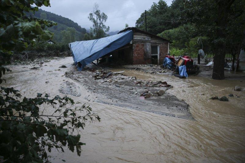 Düzce'de selin oluşturduğu tahribat, gün ağarınca ortaya çıktı