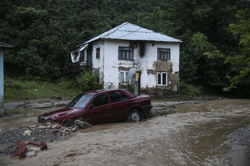 Düzce'de selin oluşturduğu tahribat, gün ağarınca ortaya çıktı