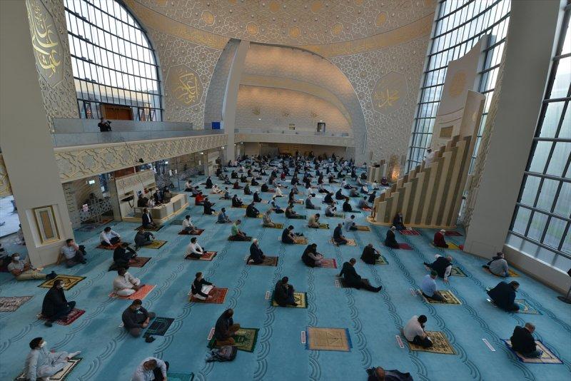 Dünyada Kurban Bayramı kutlamaları