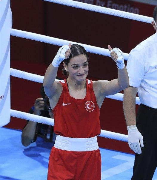 Milli boksör Buse Naz Çakıroğlu Tokyo'da finalde
