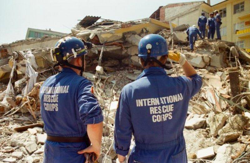 Gölcük Depremi'nin 22'nci yıl dönümü 