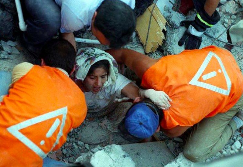 Gölcük Depremi'nin 22'nci yıl dönümü 