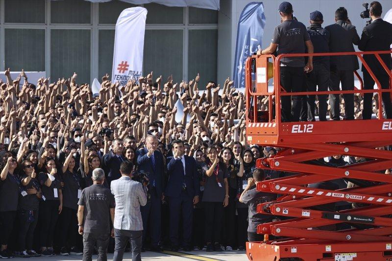 AKINCI TİHA, TSK'ya teslim edildi