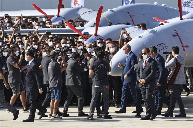 AKINCI TİHA, TSK'ya teslim edildi