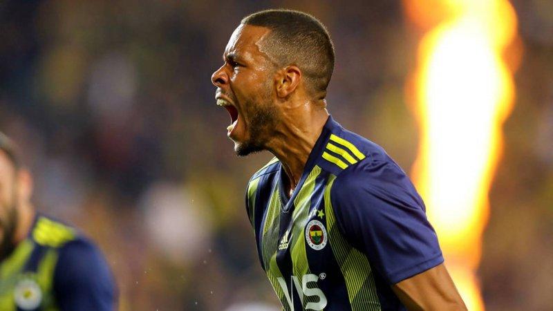 4 büyüklerden giden oyuncular