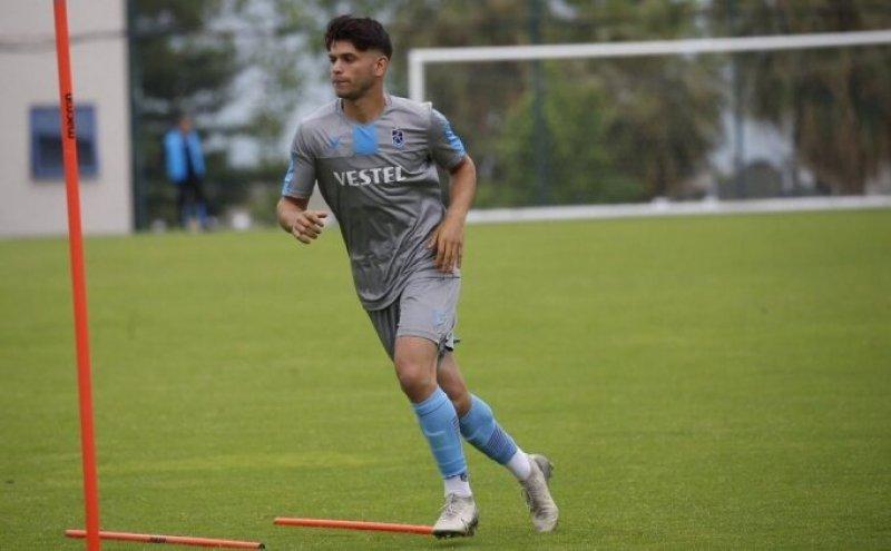 4 büyüklerden giden oyuncular