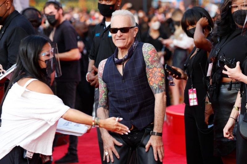 MTV Müzik Ödülleri'nde kırmızı halı şıklığı