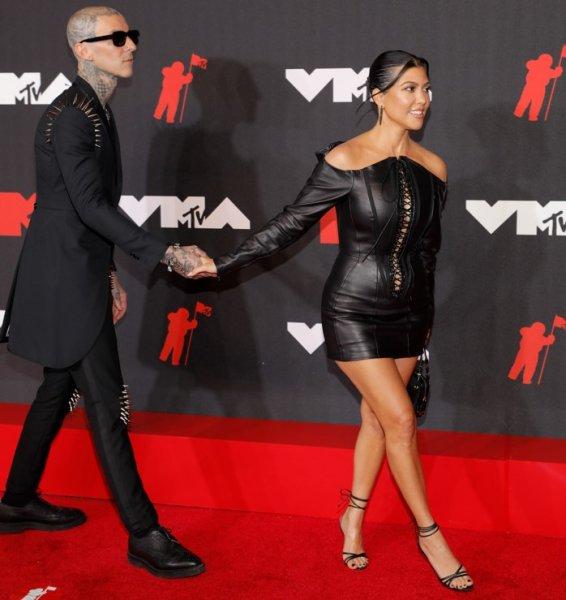 MTV Müzik Ödülleri'nde kırmızı halı şıklığı