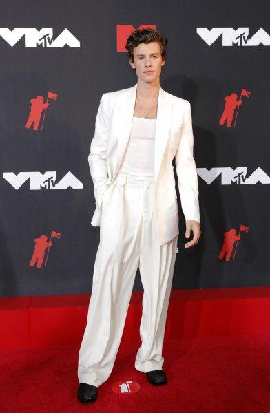 MTV Müzik Ödülleri'nde kırmızı halı şıklığı