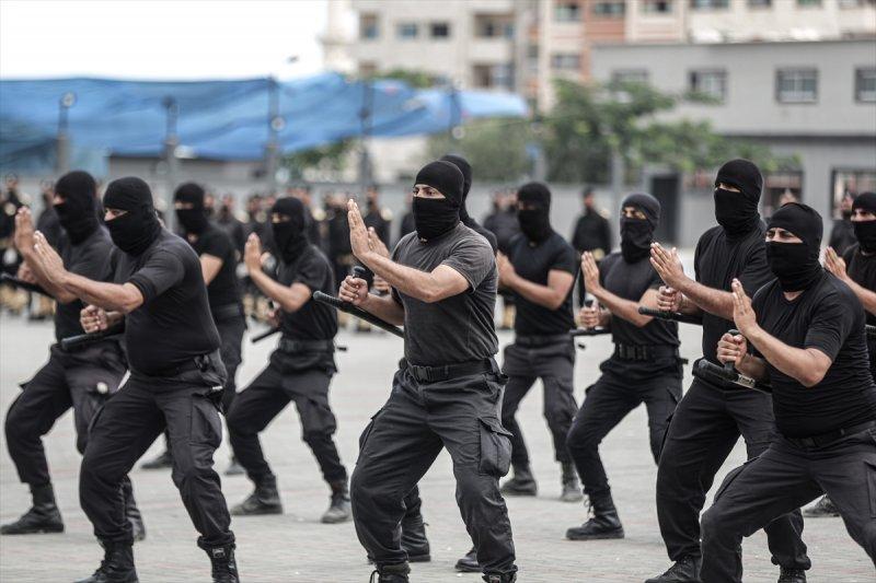 Gazze'de  'Ulusun Kalkanı Alayı' töreni düzenlendi