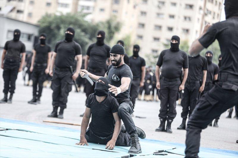 Gazze'de  'Ulusun Kalkanı Alayı' töreni düzenlendi