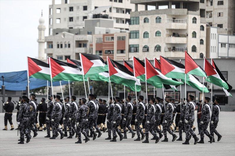 Gazze'de  'Ulusun Kalkanı Alayı' töreni düzenlendi