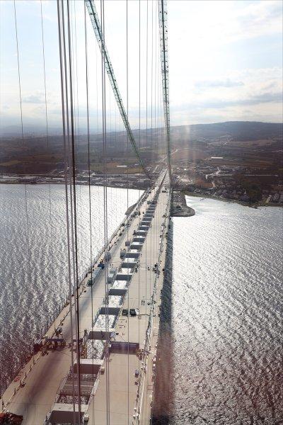 '1915 Çanakkale Köprüsü' 318 metre yükseklikten görüntülendi