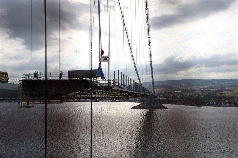 '1915 Çanakkale Köprüsü' 318 metre yükseklikten görüntülendi