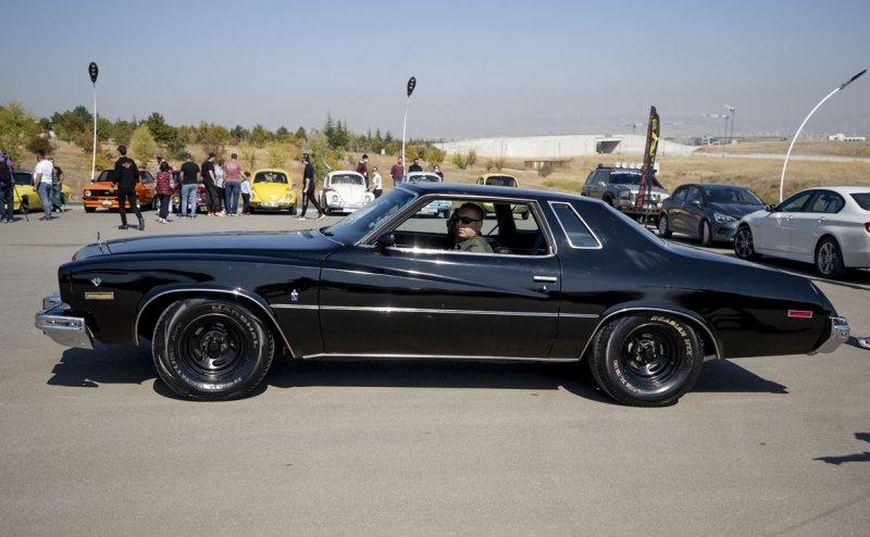 Klasik arabalar görücüye çıktı