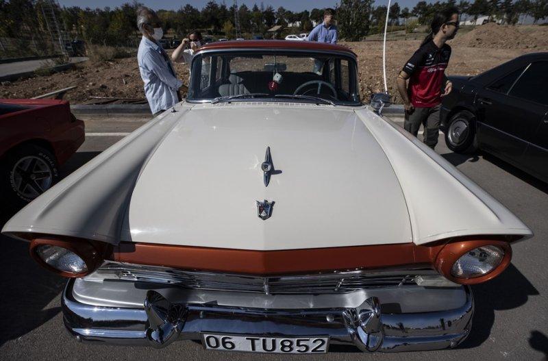 Klasik arabalar görücüye çıktı