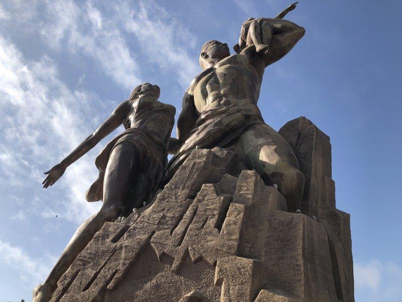 Tartışma yaratan heykel: Afrika Rönesans Anıtı