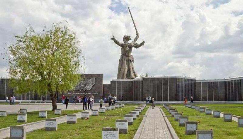 Rusya'nın savaş sembolü: MOTHERLAND CALLS